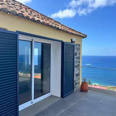 Refugio Do Ilheu 別荘