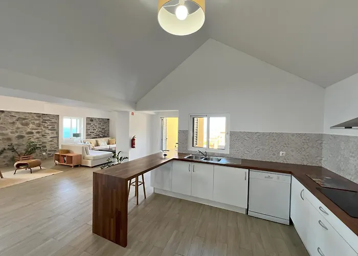 Refugio Do Ilheu Holiday home